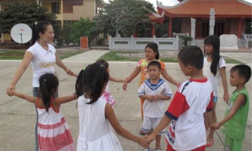 Những người gieo chữ giữa ngàn khơi